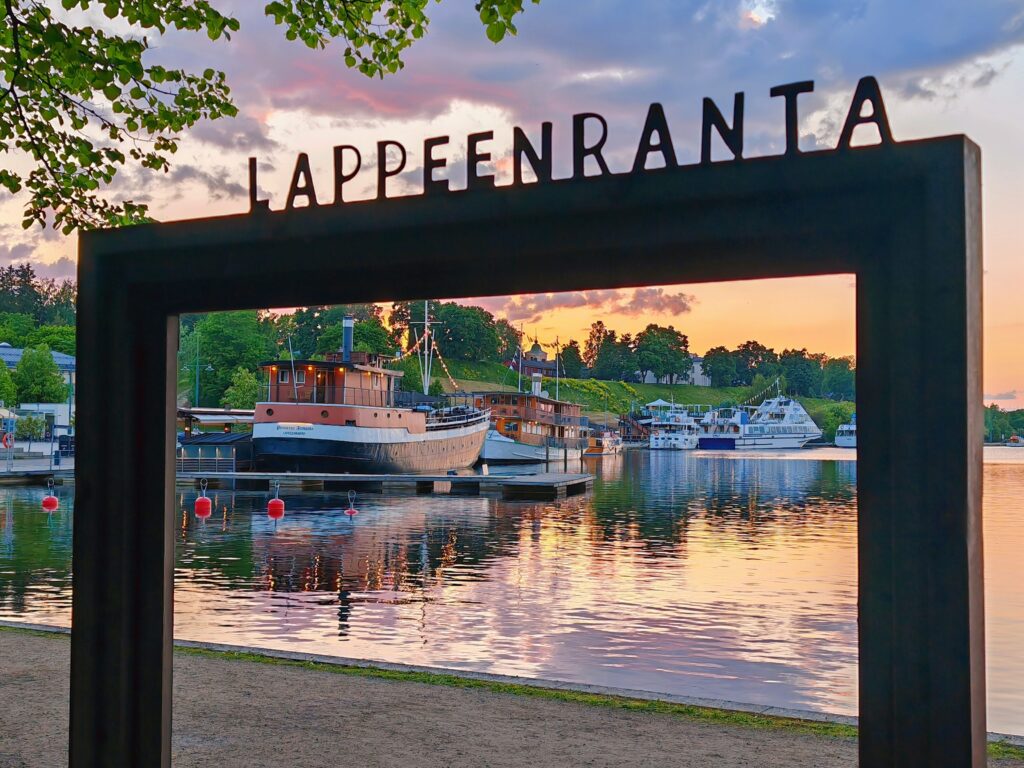 Kesäilta Lappeenrannan satamassa